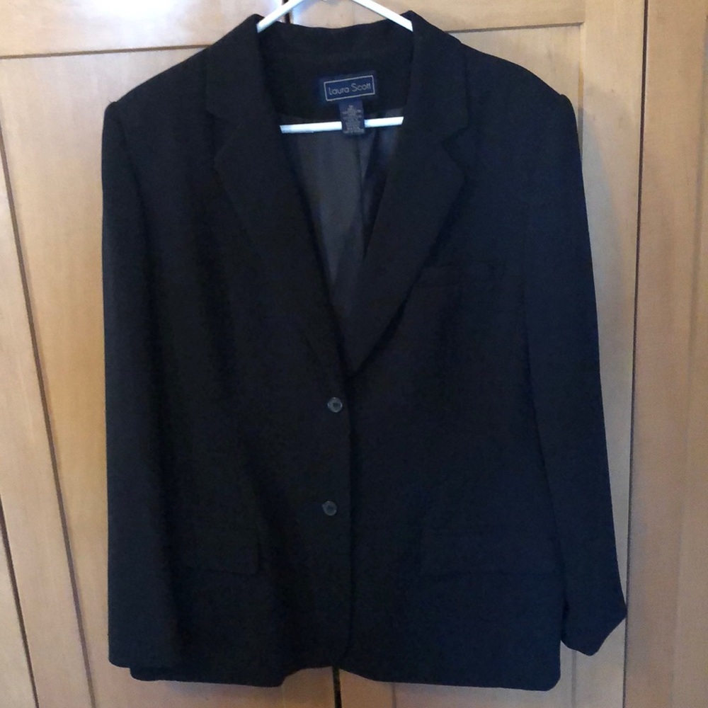 Laura Scott Blazer size 18 Black